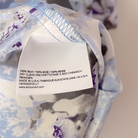 AMOUR VERT Silk Sandrine Floral Painted Shift Dress - Picture 9 of 16